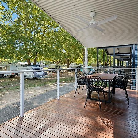 Myrtleford Holiday Park Экстерьер фото