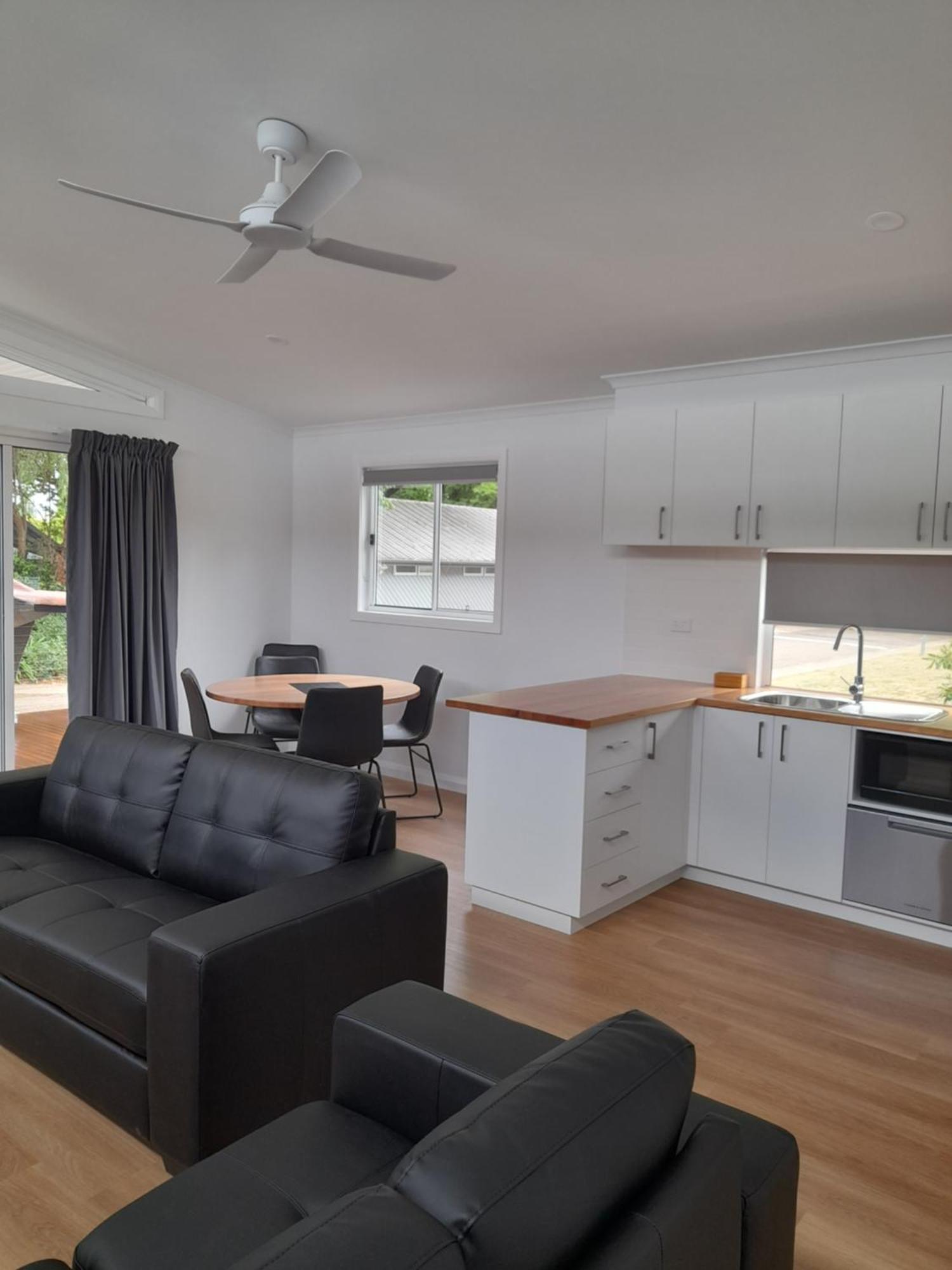 Myrtleford Holiday Park Экстерьер фото