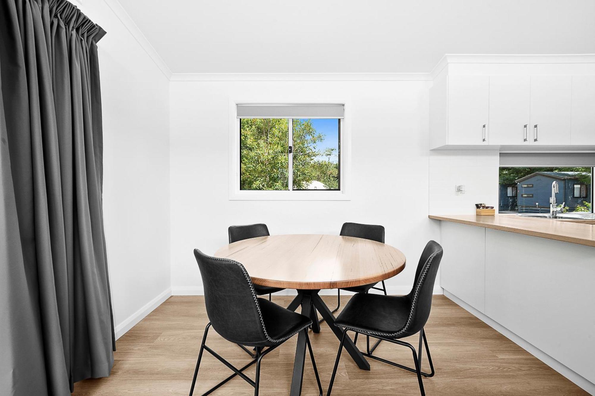 Myrtleford Holiday Park Экстерьер фото