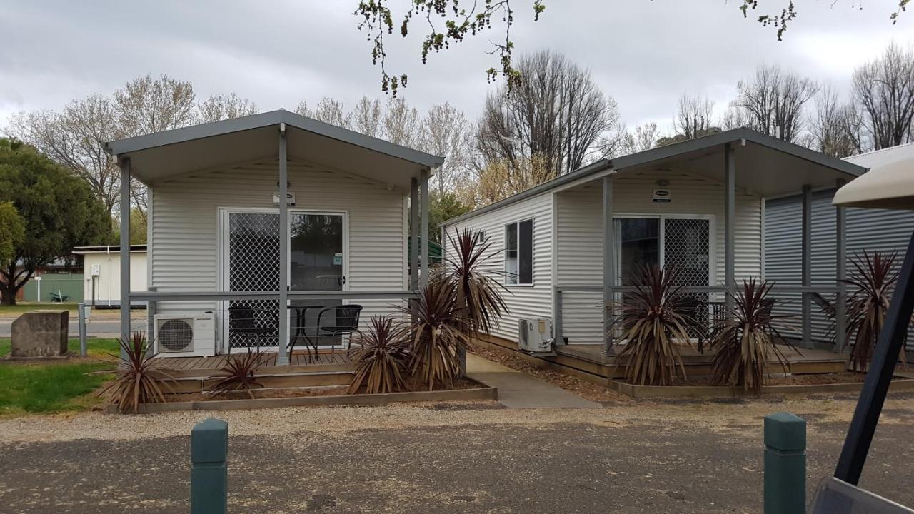 Myrtleford Holiday Park Экстерьер фото