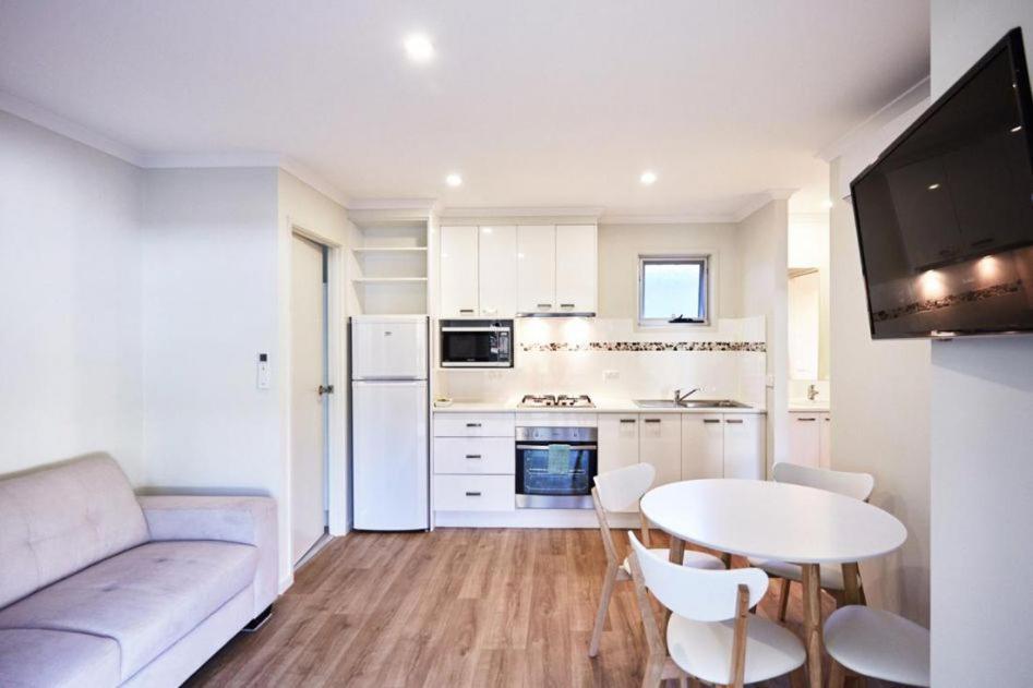Myrtleford Holiday Park Экстерьер фото