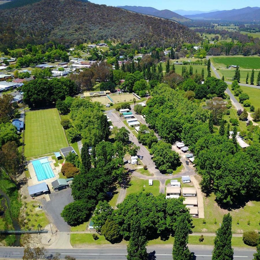 Myrtleford Holiday Park Экстерьер фото